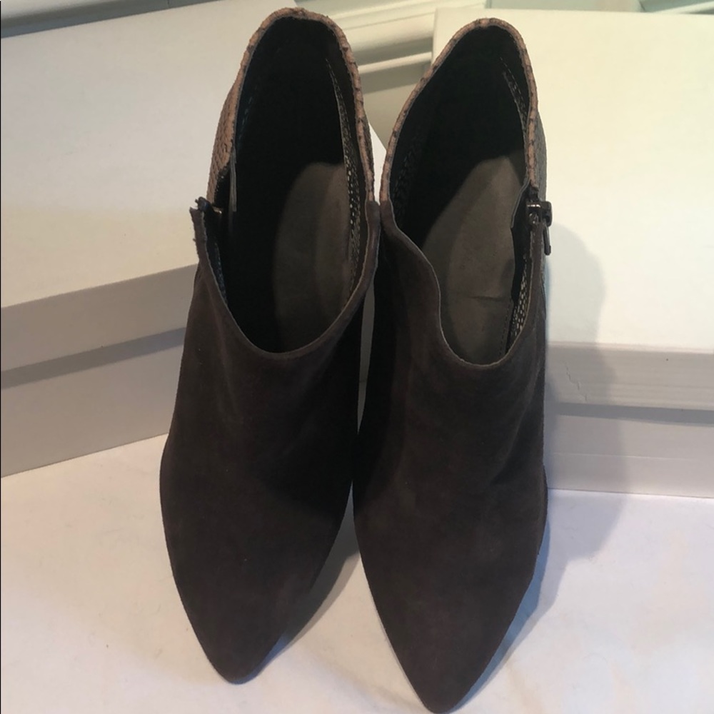 Boots - Picture 2 of 4
